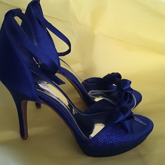 SOLD🚫🆕GIANNI BINI VALENTINA DRESS SANDAL (Sz7.5) - Picture 9 of 10